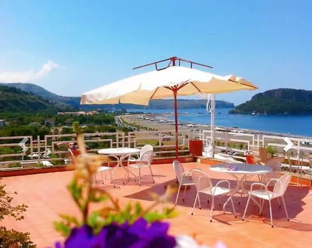 Nel Fabbricato Denominato Il Castello * 普拉亚·阿马勒