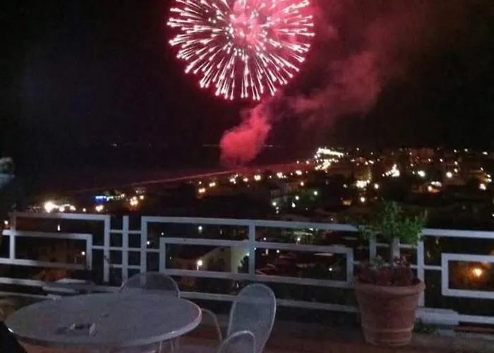 公寓 Nel Fabbricato Denominato Il Castello 普拉亚·阿马勒