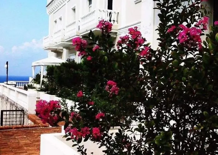 Nel Fabbricato Denominato Il Castello 普拉亚·阿马勒